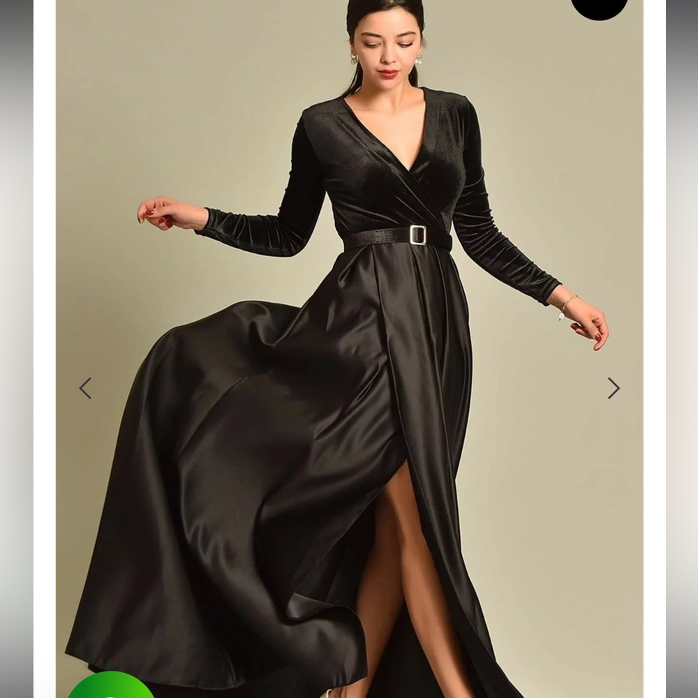 Vintage 90s Black Velvet and Silk Whimsigoth Ball Gown - Picture 10 of 10